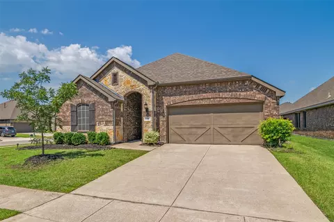 1304 Meridian Dr, Forney, TX 75126