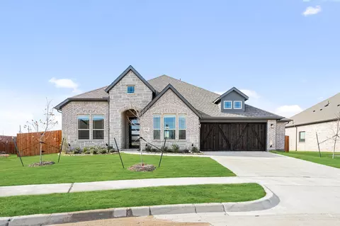 1225 Deacon Dr, Midlothian, TX 76065