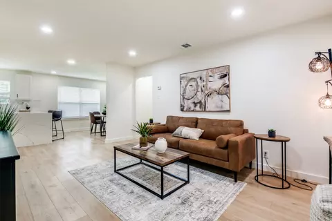 826 Nash St, Rockwall, TX 75087