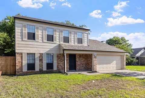 1804 Briarpath Ln, Arlington, TX 76018