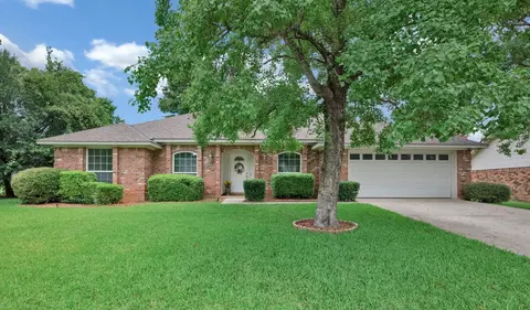 508 Southwood Dr, Bossier City, LA 71111