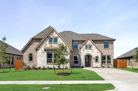 1217 Deacon Dr, Midlothian, TX 76065