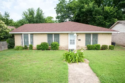 3921 Silverhill Dr, Dallas, TX 75241