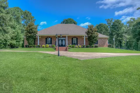 133 Downs Dr, Benton, LA 71006