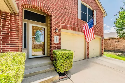 515 Berryhill Dr, Mansfield, TX 76063
