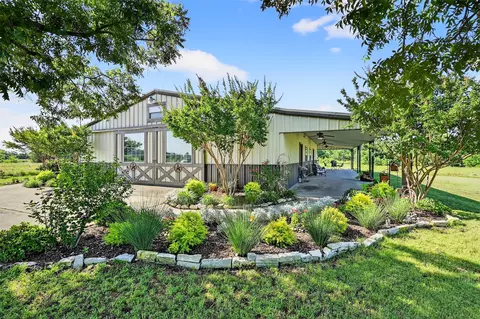 12041 Bell Rd, Pilot Point, TX 76258