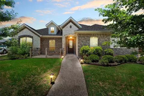 415 Sagebrush Ln, Mcgregor, TX 76657