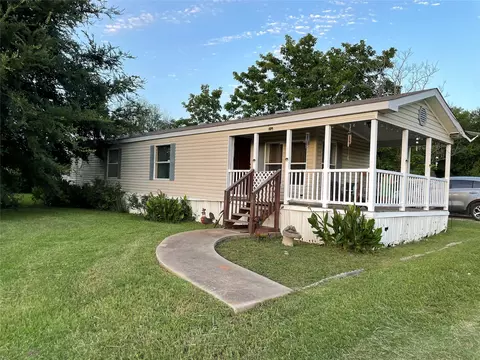 290 Vz County Road 3111, Edgewood, TX 75117