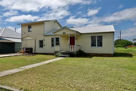 1310 W 7th St, Goldthwaite, TX 76844