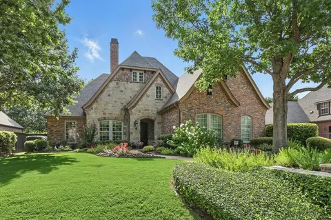 6617 Whittier Ln, Colleyville, TX 76034