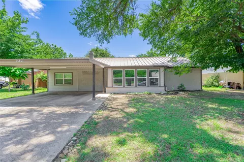 5509 Gilbow Ave, River Oaks, TX 76114