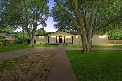 3501 Alta Vista Dr, Waco, TX 76706
