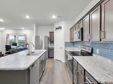 Kitchen - 3100 Singleton Rd, Forney, TX 75126 photo 3 of 6
