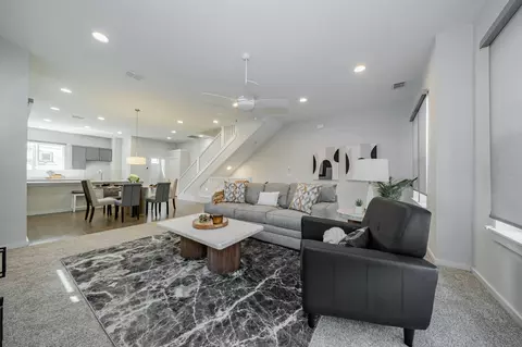 9046 Corsair Pl, Dallas, TX 75218