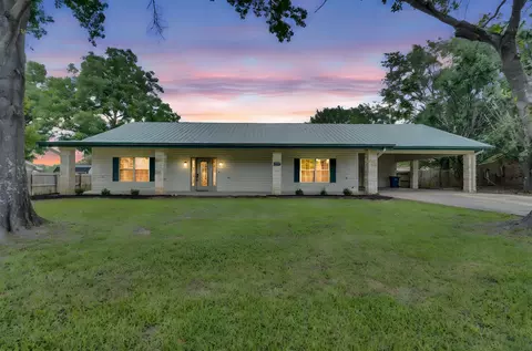 2790 Trey Cir, Athens, TX 75752