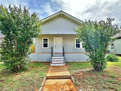 1004 Oak St, Sweetwater, TX 79556