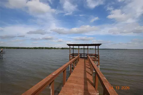 914 W Lake Dr, Weatherford, TX 76087
