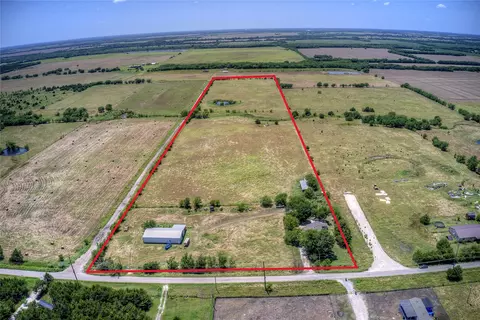 718 County Road 1063, Greenville, TX 75401