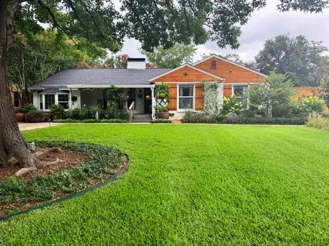 1605 W 7th St, Irving, TX 75060