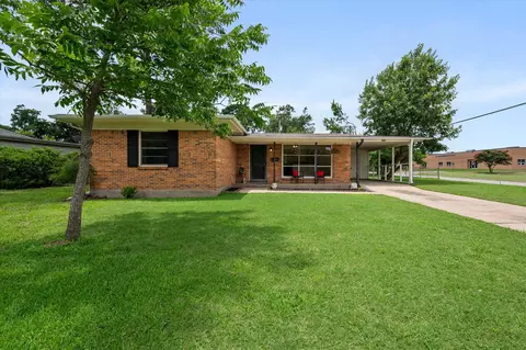 2040 Bowie Dr, Corsicana, TX 75110