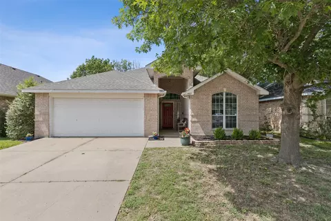 4411 New Meadow Dr, Mansfield, TX 76063