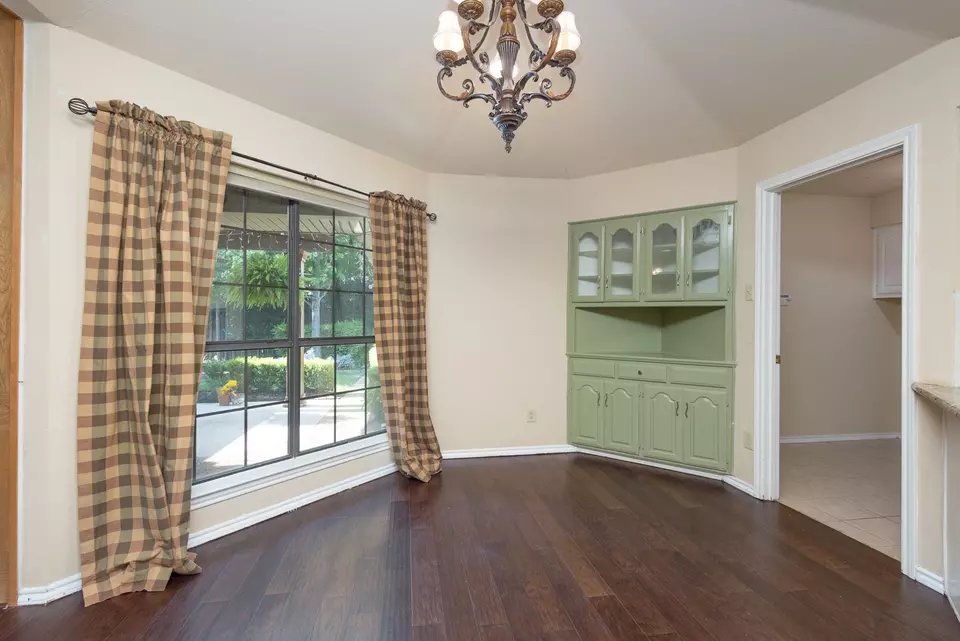Dining - 6515 Genstar Ln, Dallas, TX 75252 photo 3 of 3