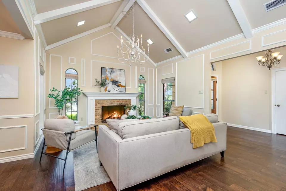 Living - 6515 Genstar Ln, Dallas, TX 75252 photo 3 of 6