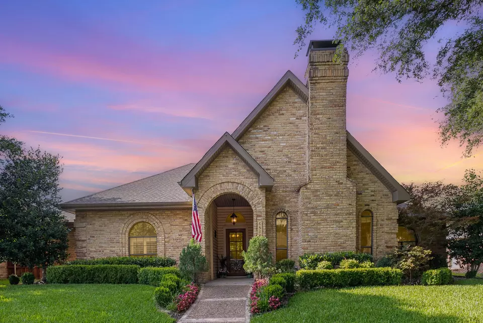 Exterior - 6515 Genstar Ln, Dallas, TX 75252 photo 5 of 8