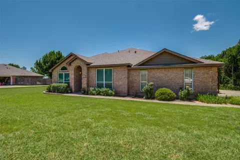 6051 W Fall Dr, Midlothian, TX 76065