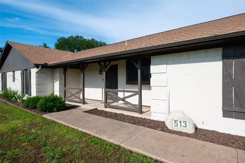 513 Big Creek Rd, Willow Park, TX 76087