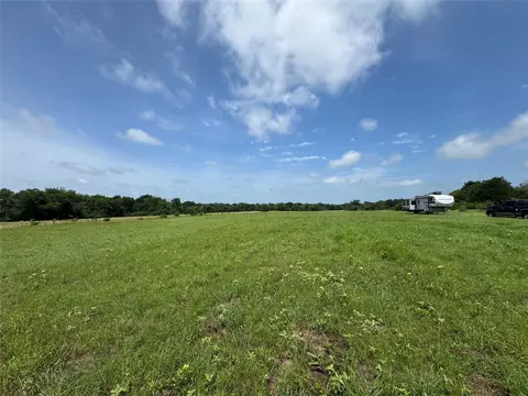 1135 Lake Dr, Wills Point, TX 75169