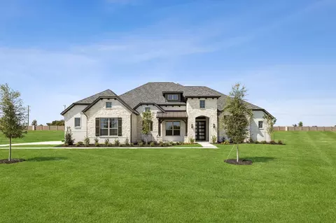 156 Swan Lake Dr, Waxahachie, TX 75165