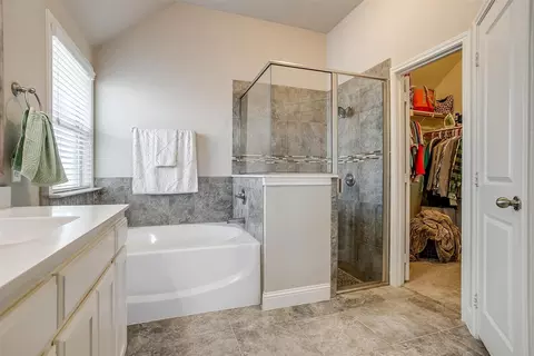 404 Bluffside Trl, Benbrook, TX 76126 photo 21