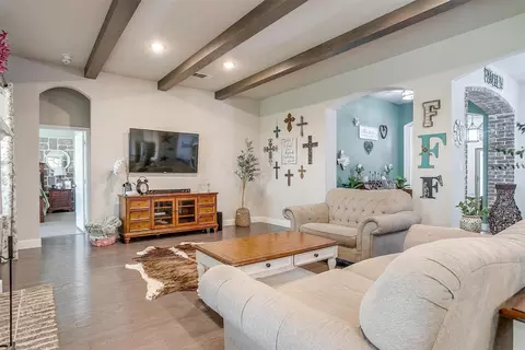 404 Bluffside Trl, Benbrook, TX 76126 photo 8