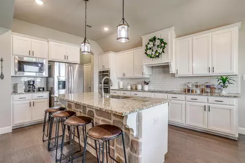 404 Bluffside Trl, Benbrook, TX 76126 photo 15
