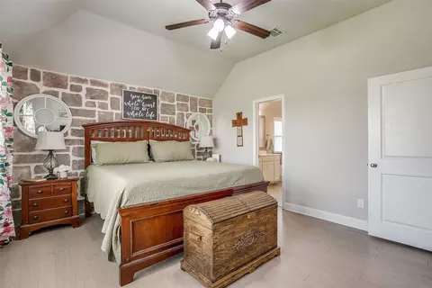 404 Bluffside Trl, Benbrook, TX 76126 photo 19