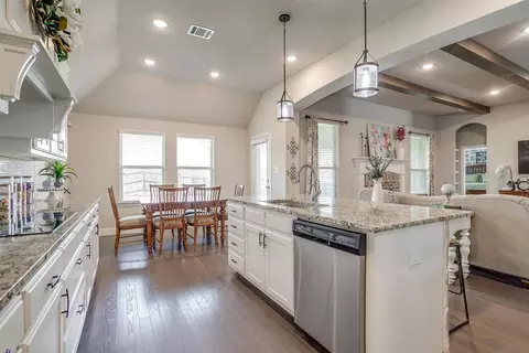 404 Bluffside Trl, Benbrook, TX 76126 photo 17