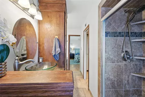 Bath - 8702 Davis St, Rowlett, TX 75088 photo 2 of 4