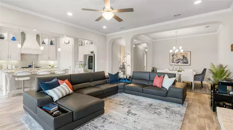 Living - 2809 Burgundy Trl, Rowlett, TX 75088 photo 1 of 5