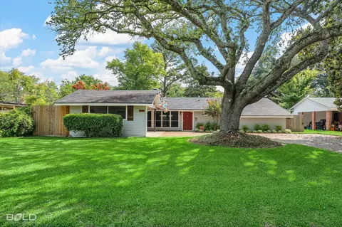 858 River Rd, Shreveport, LA 71105