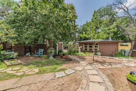 2057 Breezywood Dr, Flower Mound, TX 75022