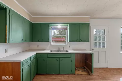 Kitchen - 311 Rawls Rd, Coushatta, LA 71019 photo 3 of 5