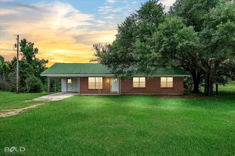 311 Rawls Rd, Coushatta, LA 71019