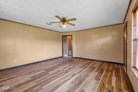 Living - 311 Rawls Rd, Coushatta, LA 71019 photo 5 of 8