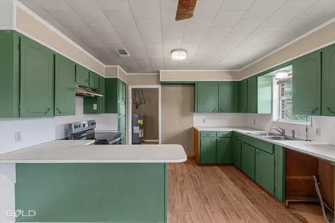 Kitchen - 311 Rawls Rd, Coushatta, LA 71019 photo 2 of 5