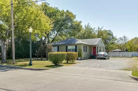 424 E Worth St # 422-24, Grapevine, TX 76051