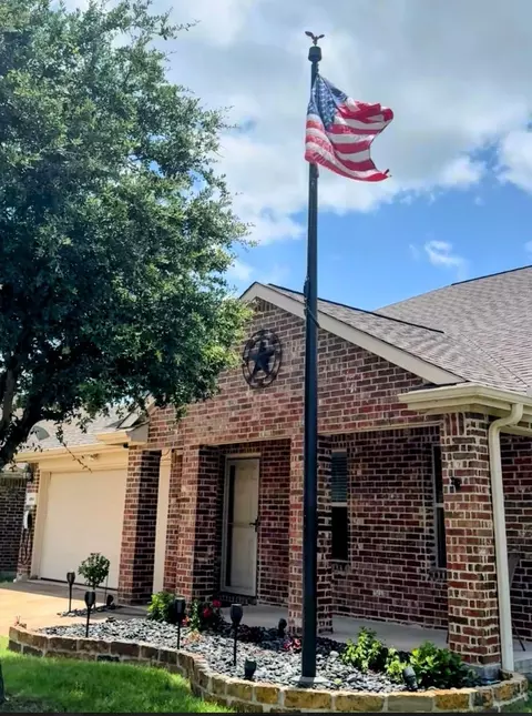 484 Harding Ln, Lavon, TX 75166