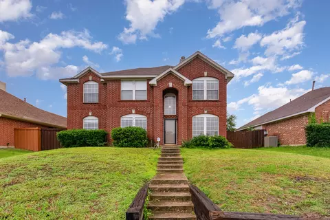 2120 Valley Falls Ave, Mesquite, TX 75181