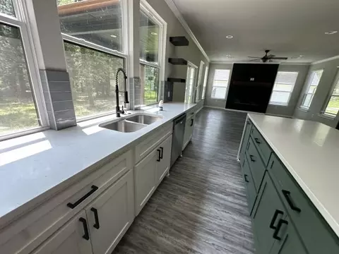 Kitchen - 188 Vista Dr, Eustace, TX 75124 photo 2 of 2
