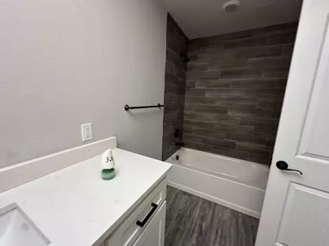 Bath - 188 Vista Dr, Eustace, TX 75124 photo 3 of 7